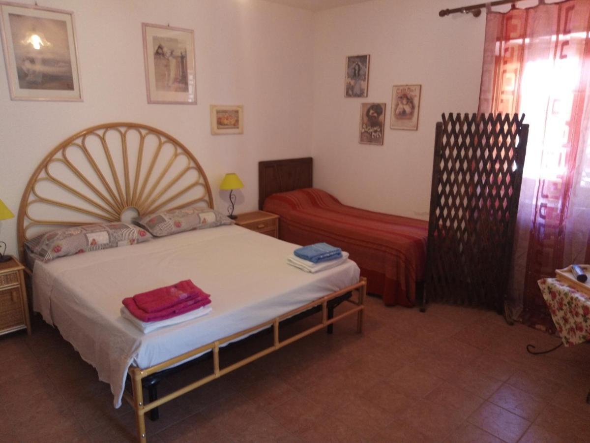 L'Antica Quercia B&B Castell'Umberto Eksteriør billede